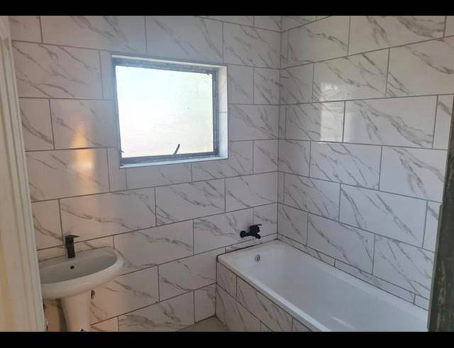 3 BEDROOM PROPERTY TO RENT IN LINMEYER